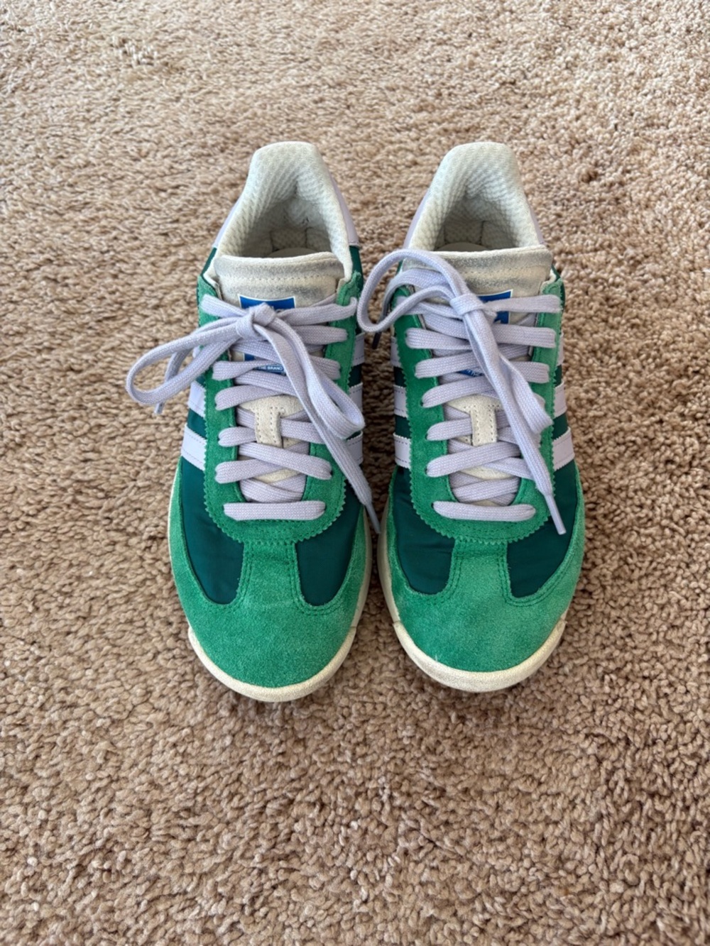 adidas Women's Green and White Retro Sneakers